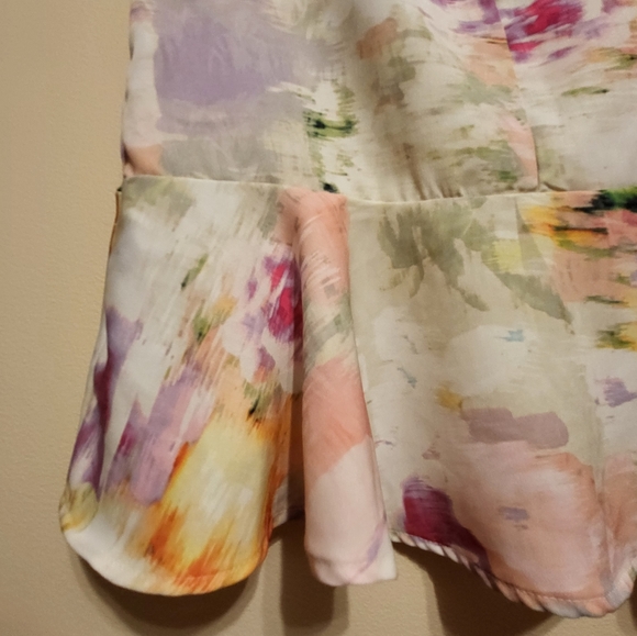 Floral peplum blouse - Picture 8 of 8